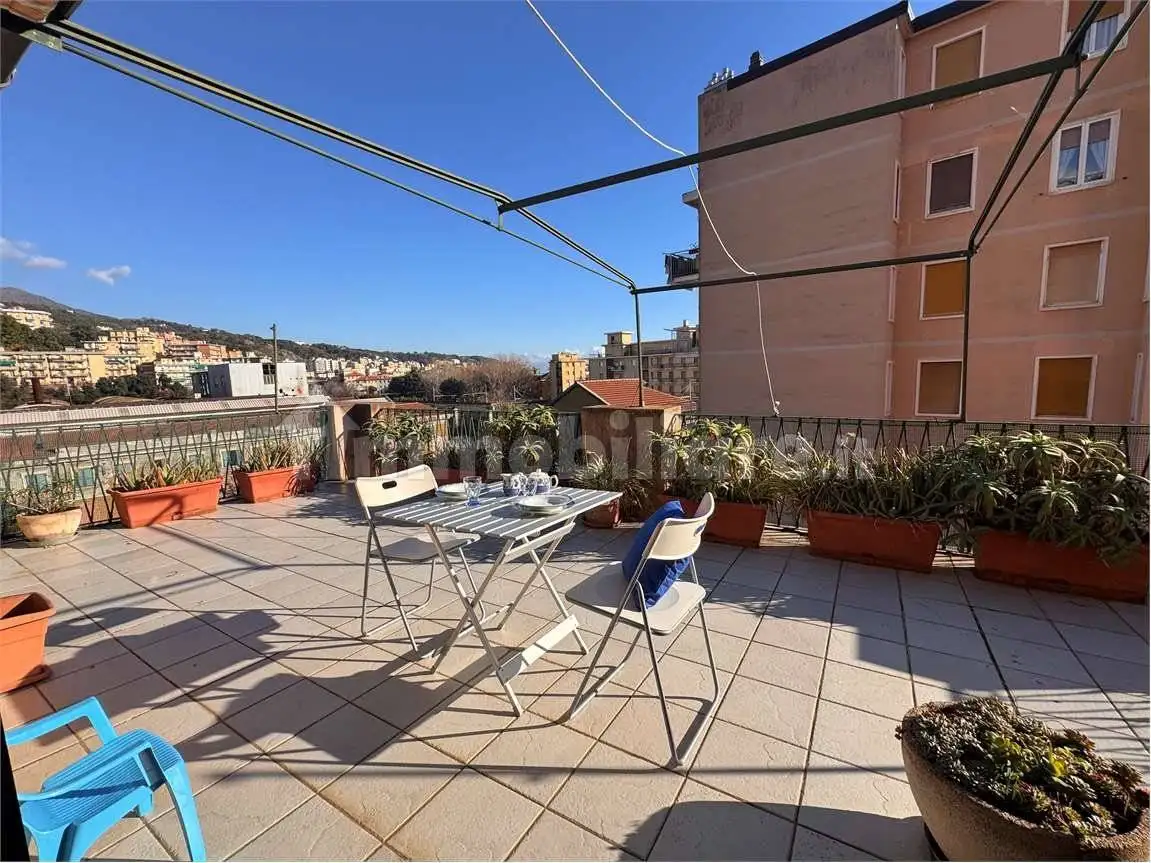 Appartamento in vendita a Cogoleto