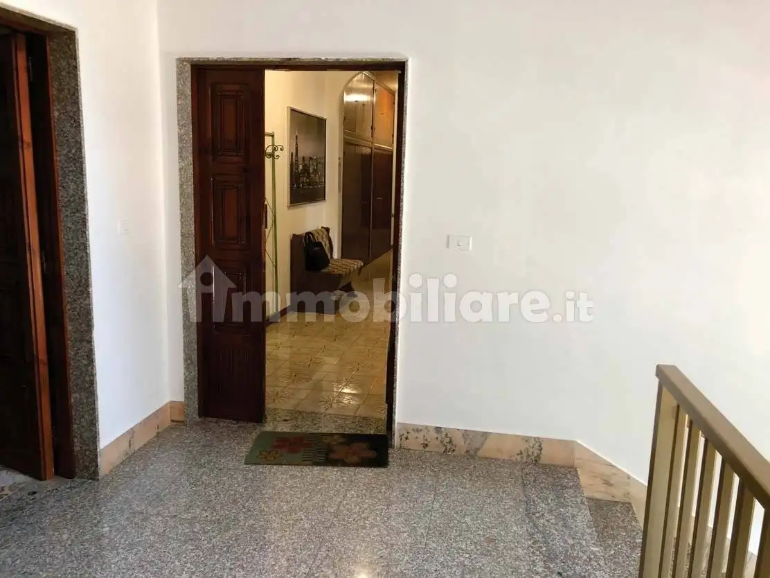 Appartamento in asta a Liveri