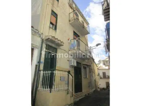 Appartamento in asta a Piana degli Albanesi