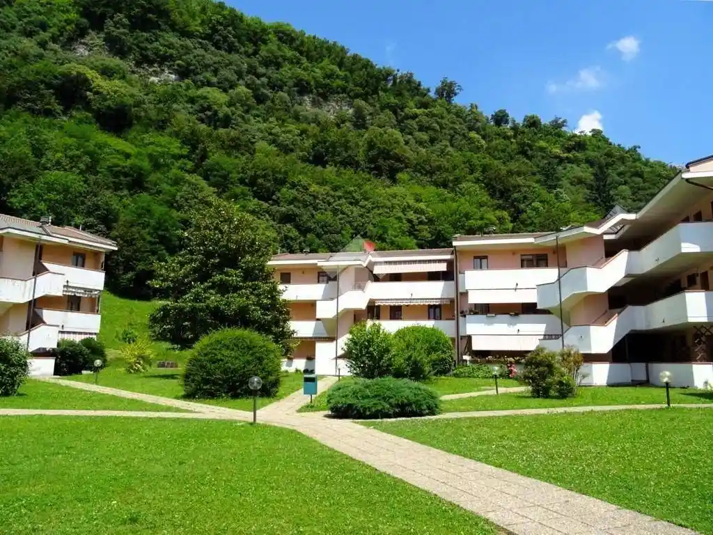 Appartamento in vendita a Asso