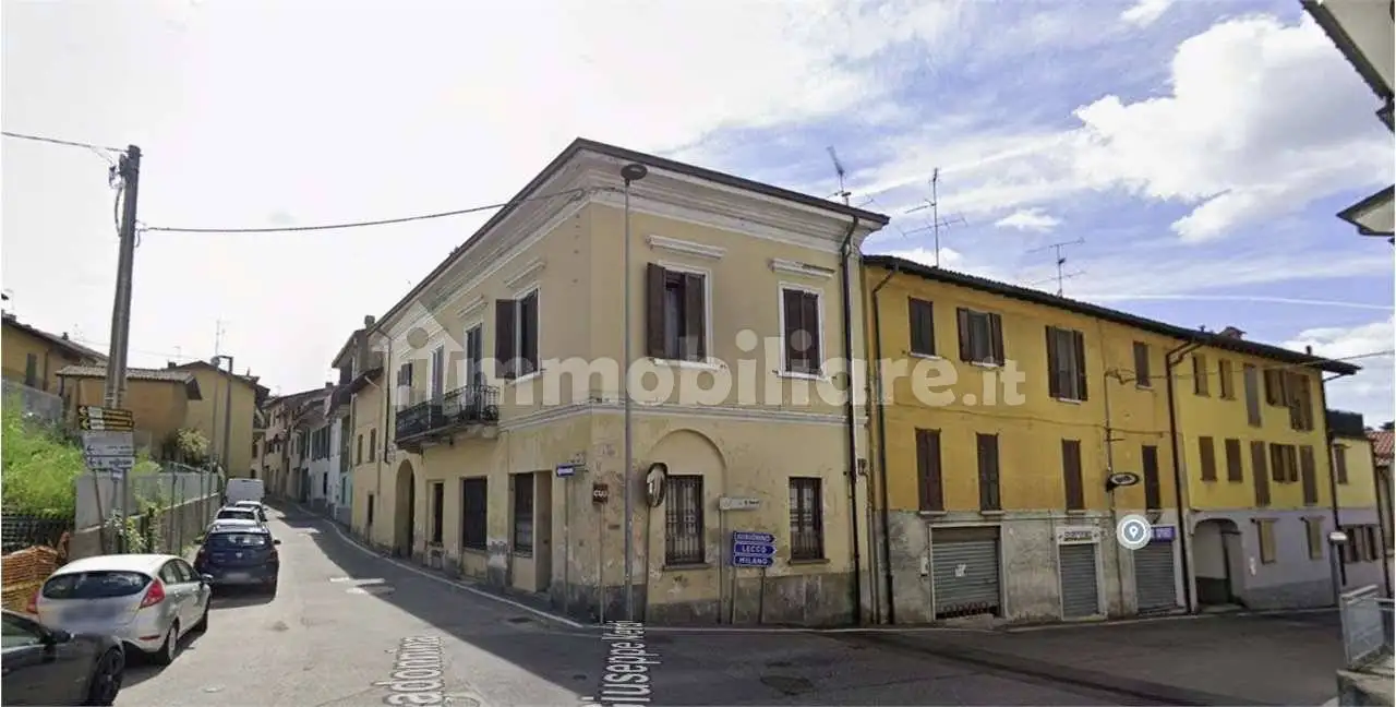 Appartamento in asta a Veduggio con Colzano