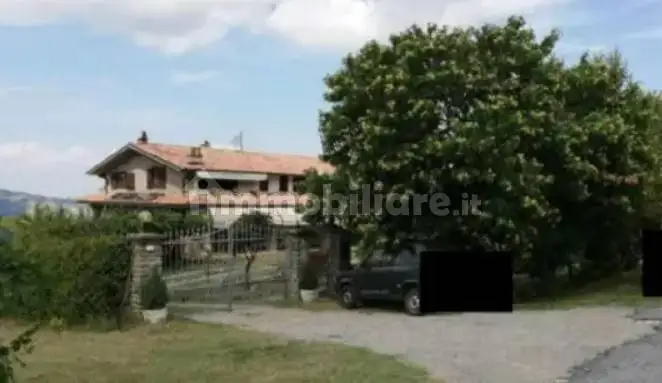 Palazzo - Stabile in asta a Cossano Belbo