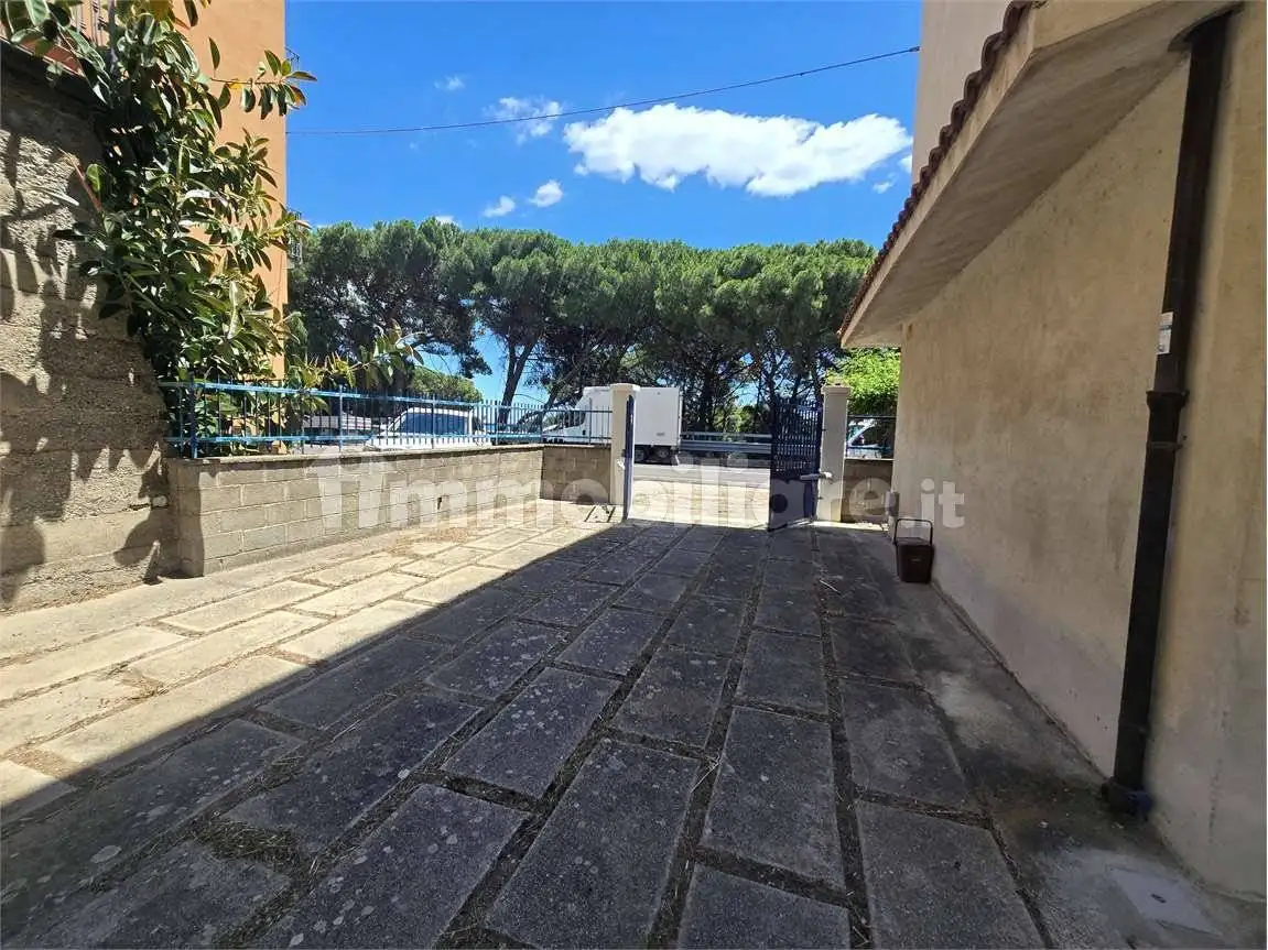 Appartamento in vendita a Stalettì