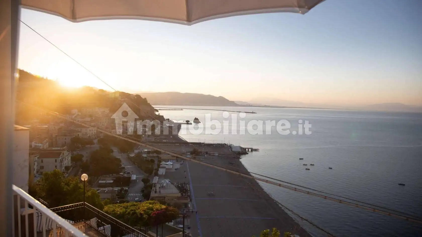 Appartamento in vendita a Vietri sul Mare