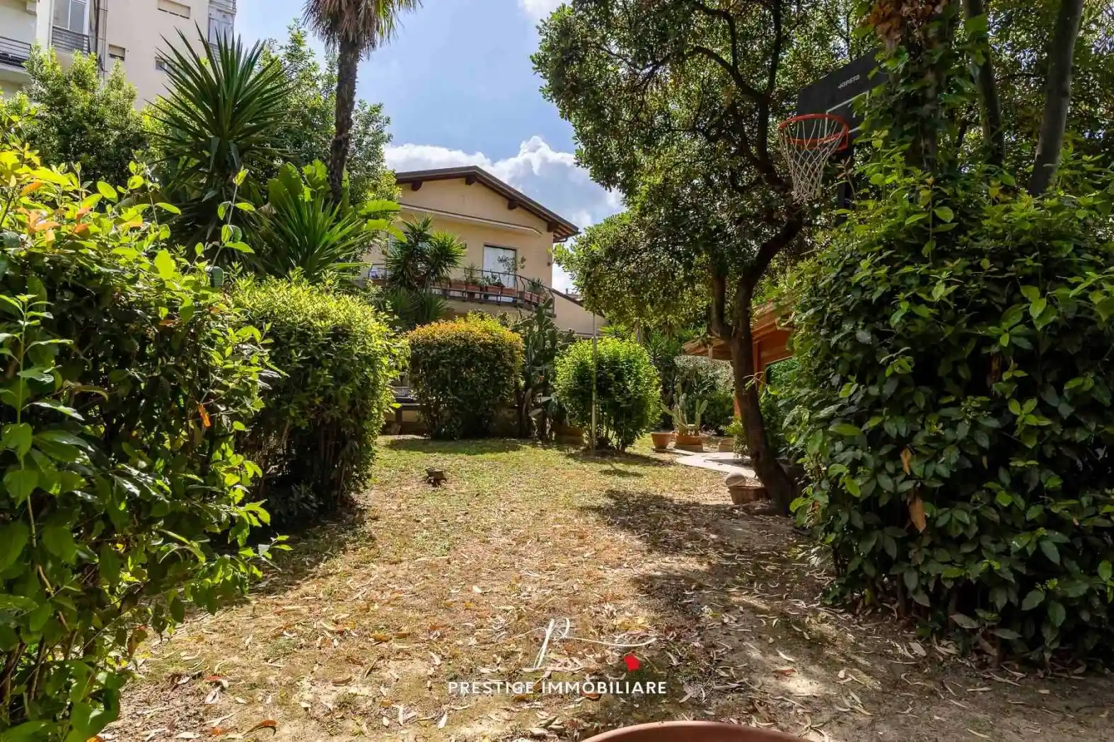 Villa in vendita a Livorno