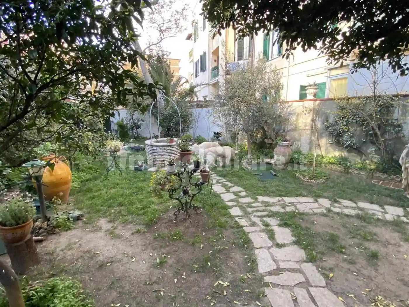 Villa in vendita a Livorno