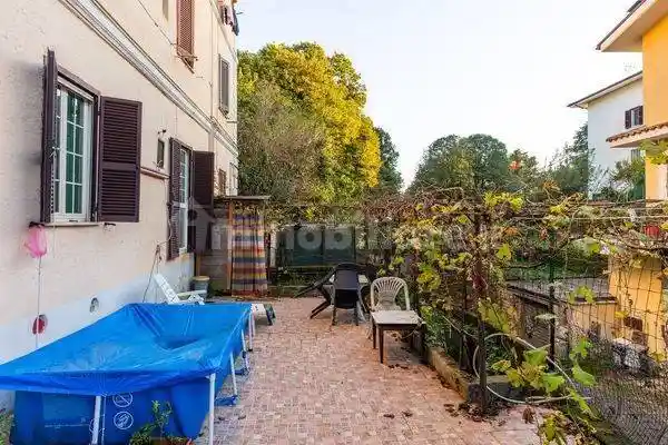 Appartamento in vendita a Cave