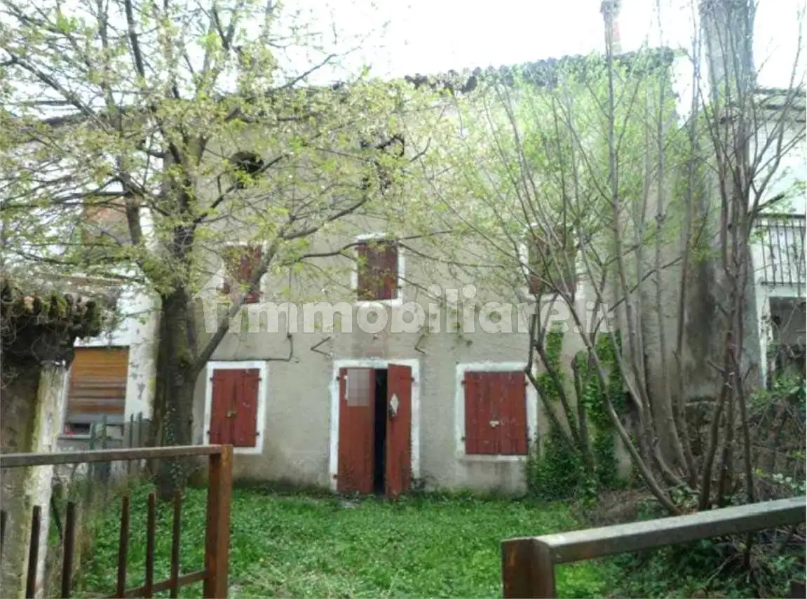 Casa indipendente in asta a Follina