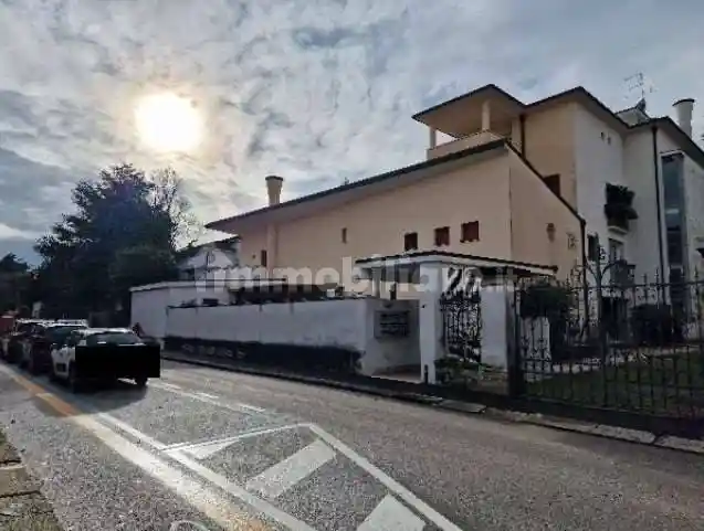 Appartamento in vendita a Vicenza