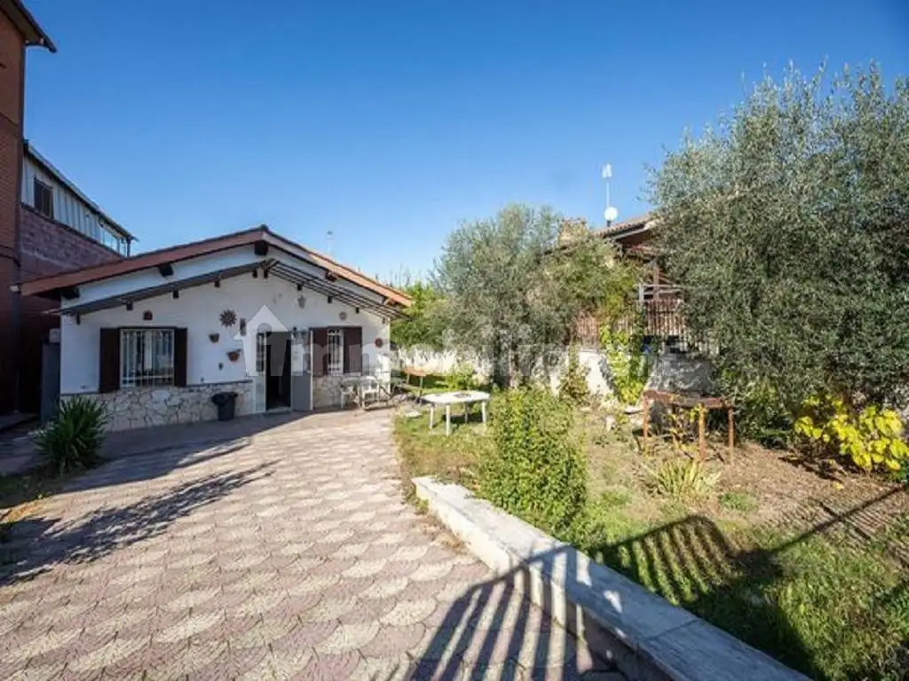 Villa in vendita a Roma