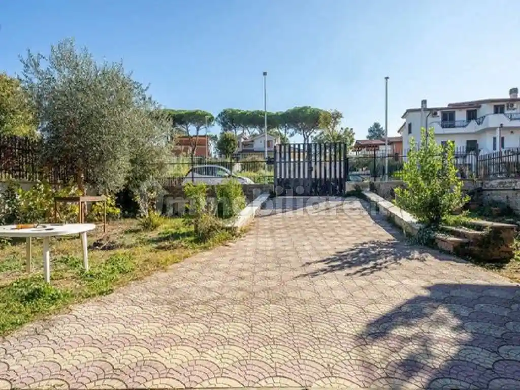 Villa unifamiliare via Pietraferrazzana, Case Rosse, Roma - foto 5