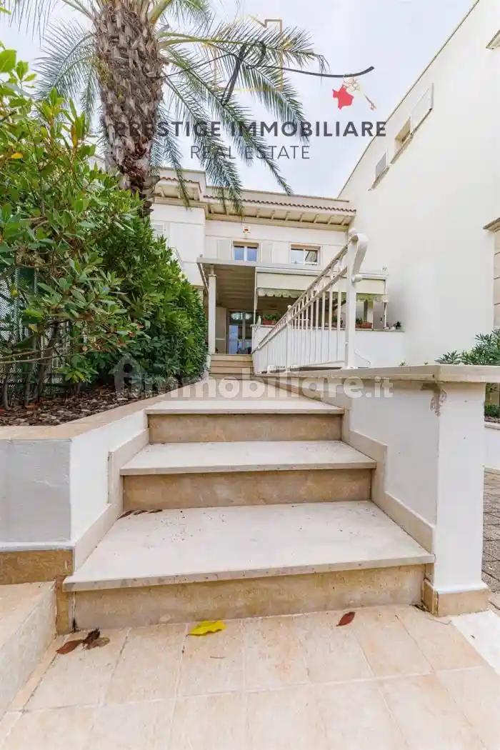 Villa in vendita a Livorno