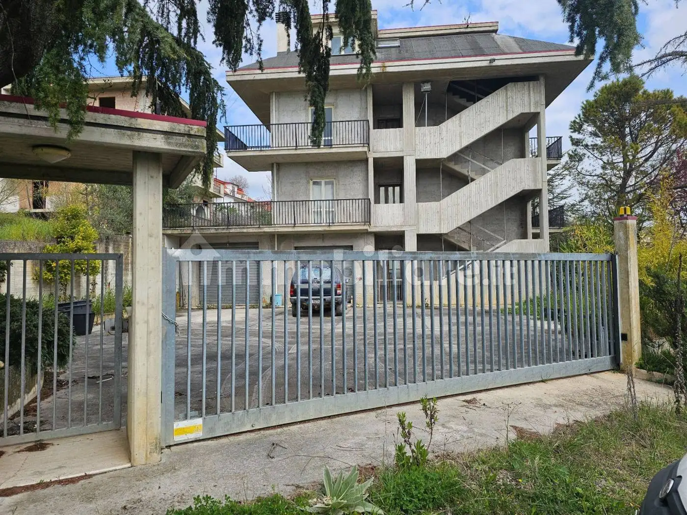 Palazzo - Edificio in vendita a Ripatransone