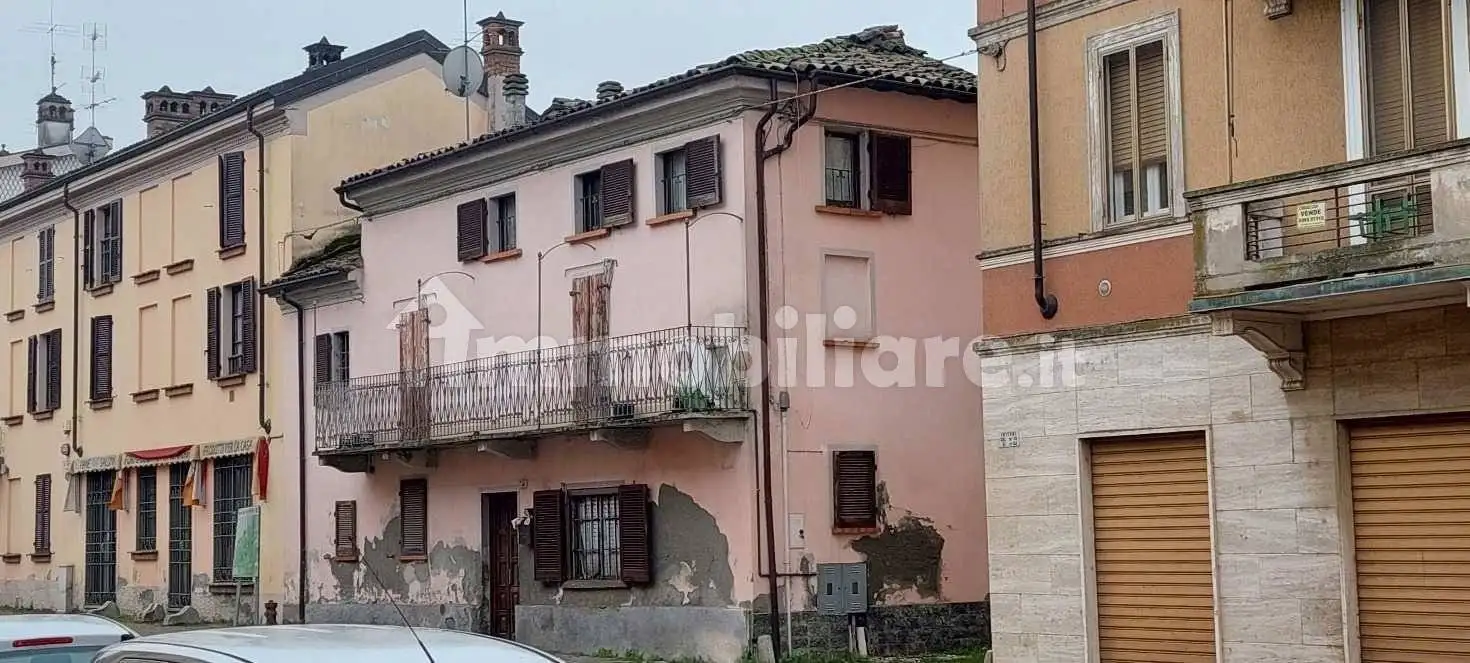 Casa indipendente in asta a Santa Giuletta