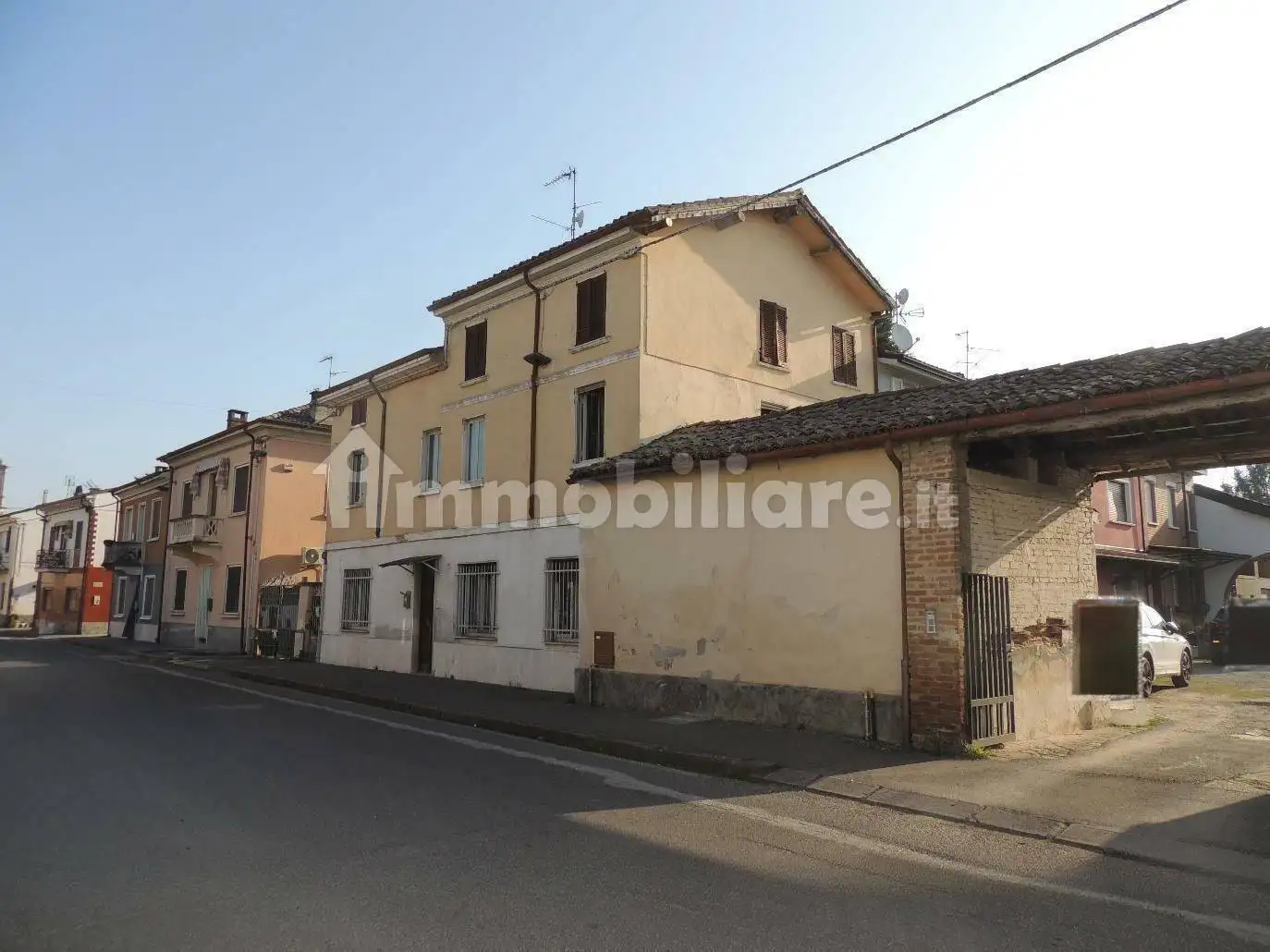 Casa indipendente in asta a Lungavilla