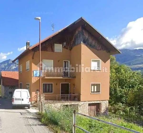 Casa indipendente in vendita a Tambre