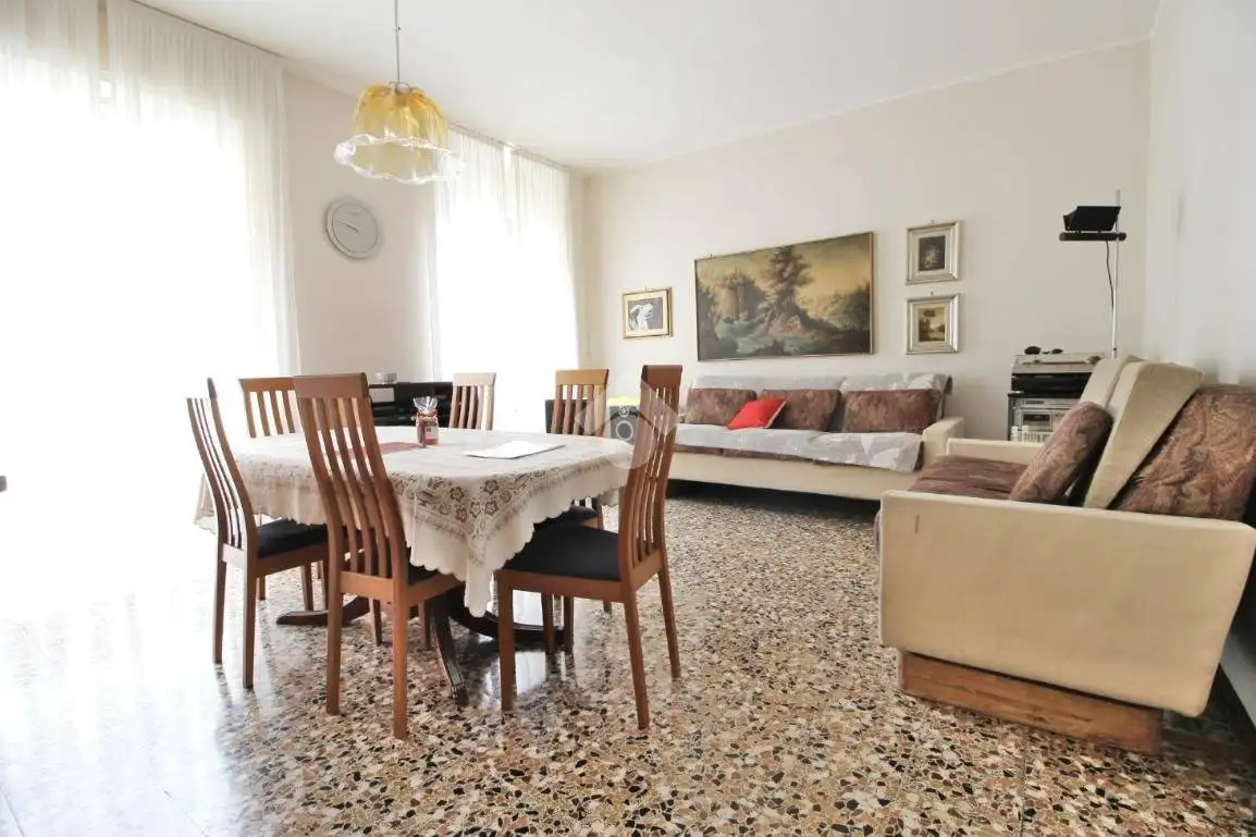 Appartamento in vendita a Mariano Comense