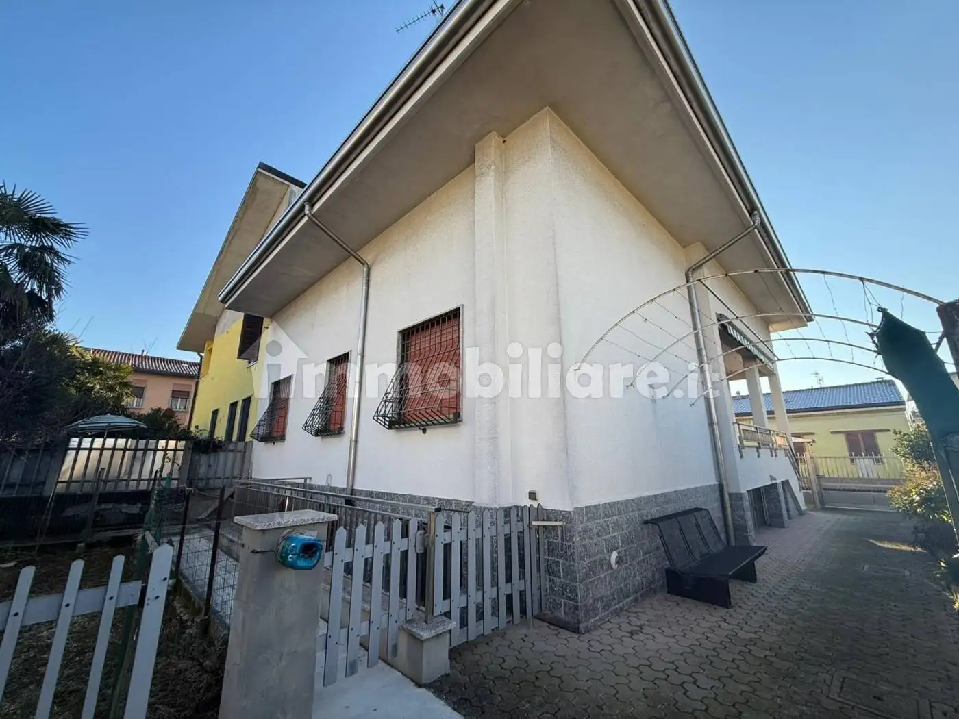 Villa in vendita a Varedo