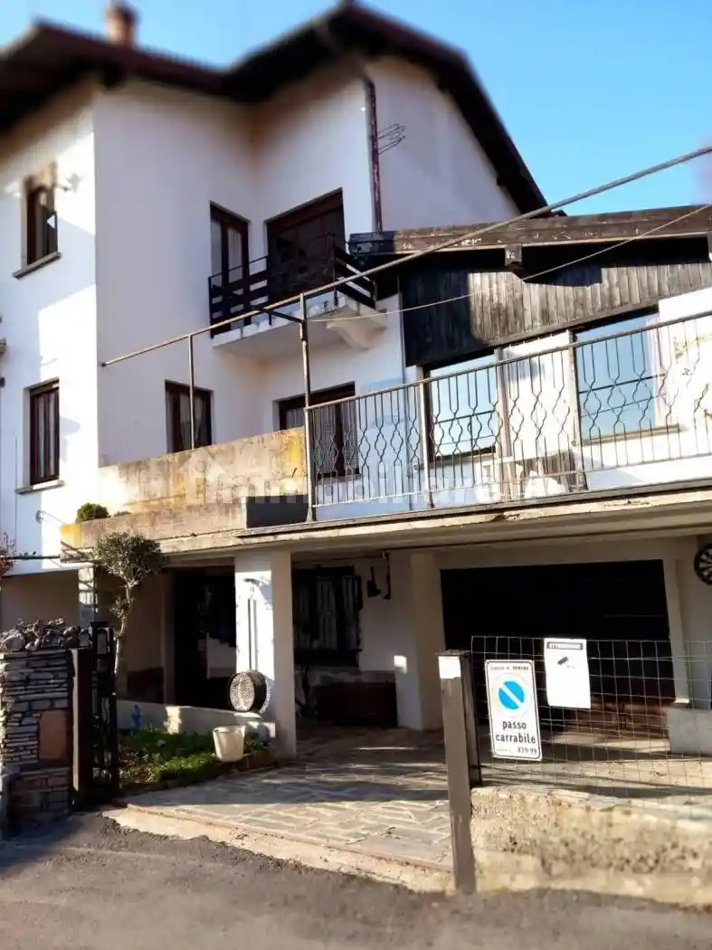 Casa indipendente in vendita a Armeno