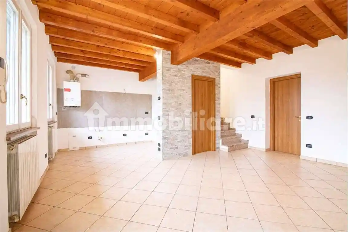 Villa in vendita a Chignolo Po