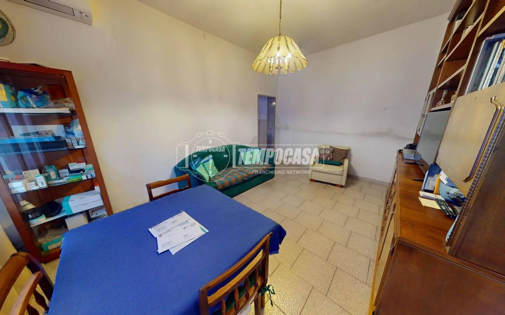 Palazzo - Edificio in vendita a Varedo