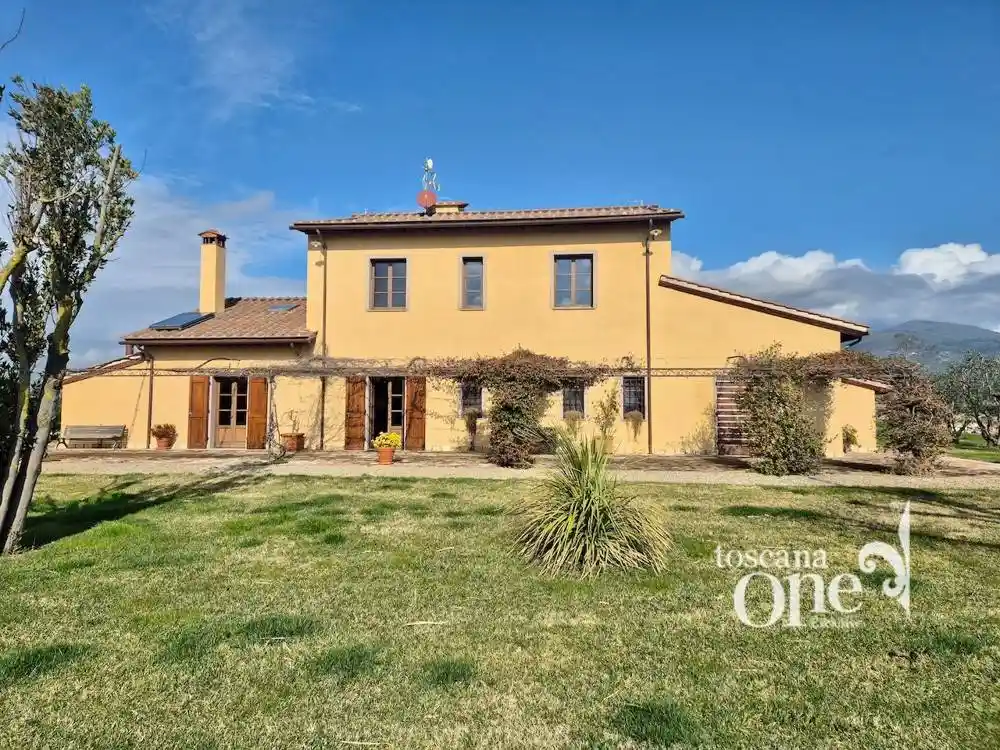Villa in vendita a Cascina