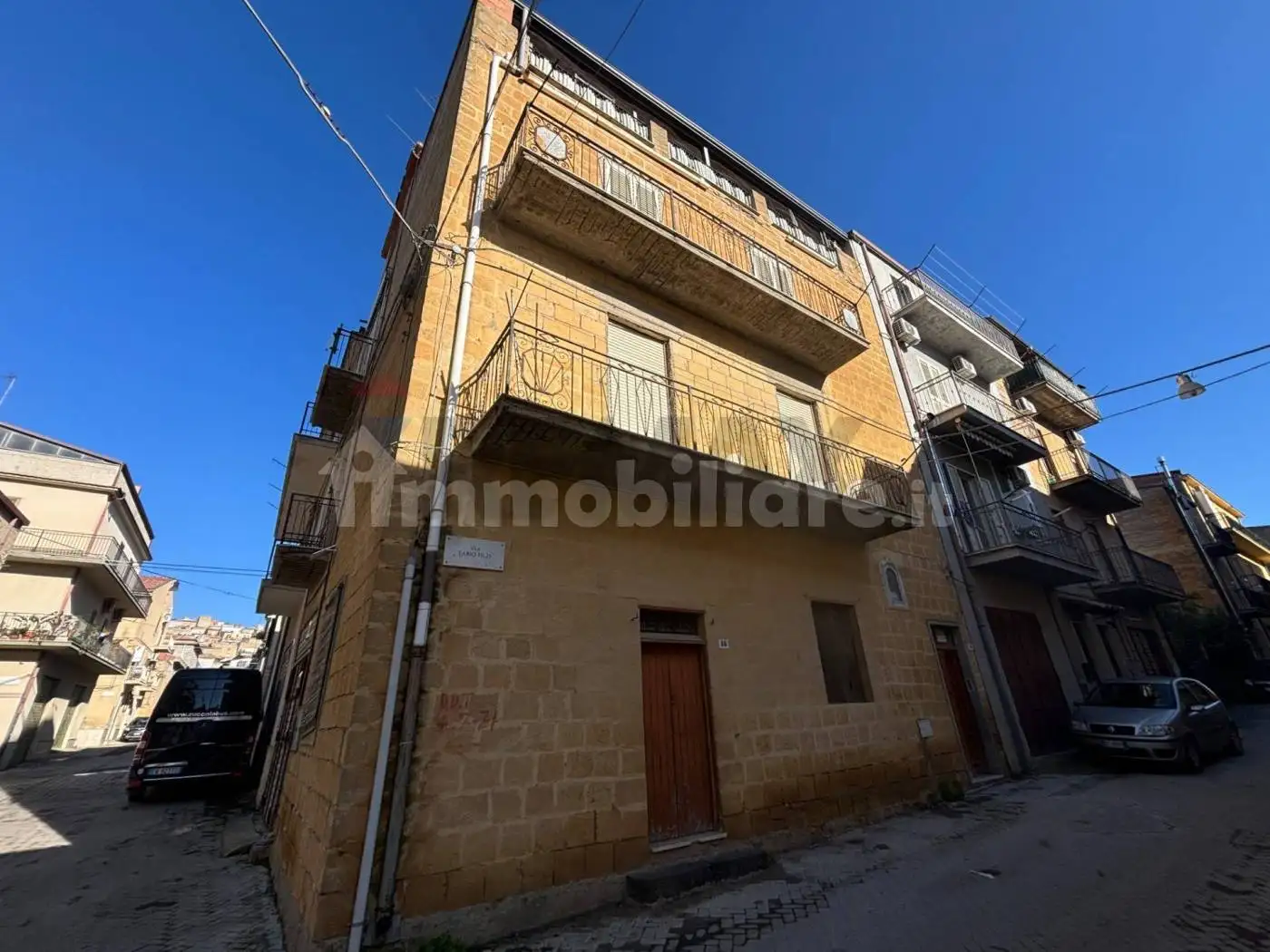 Casa indipendente in vendita a Pietraperzia