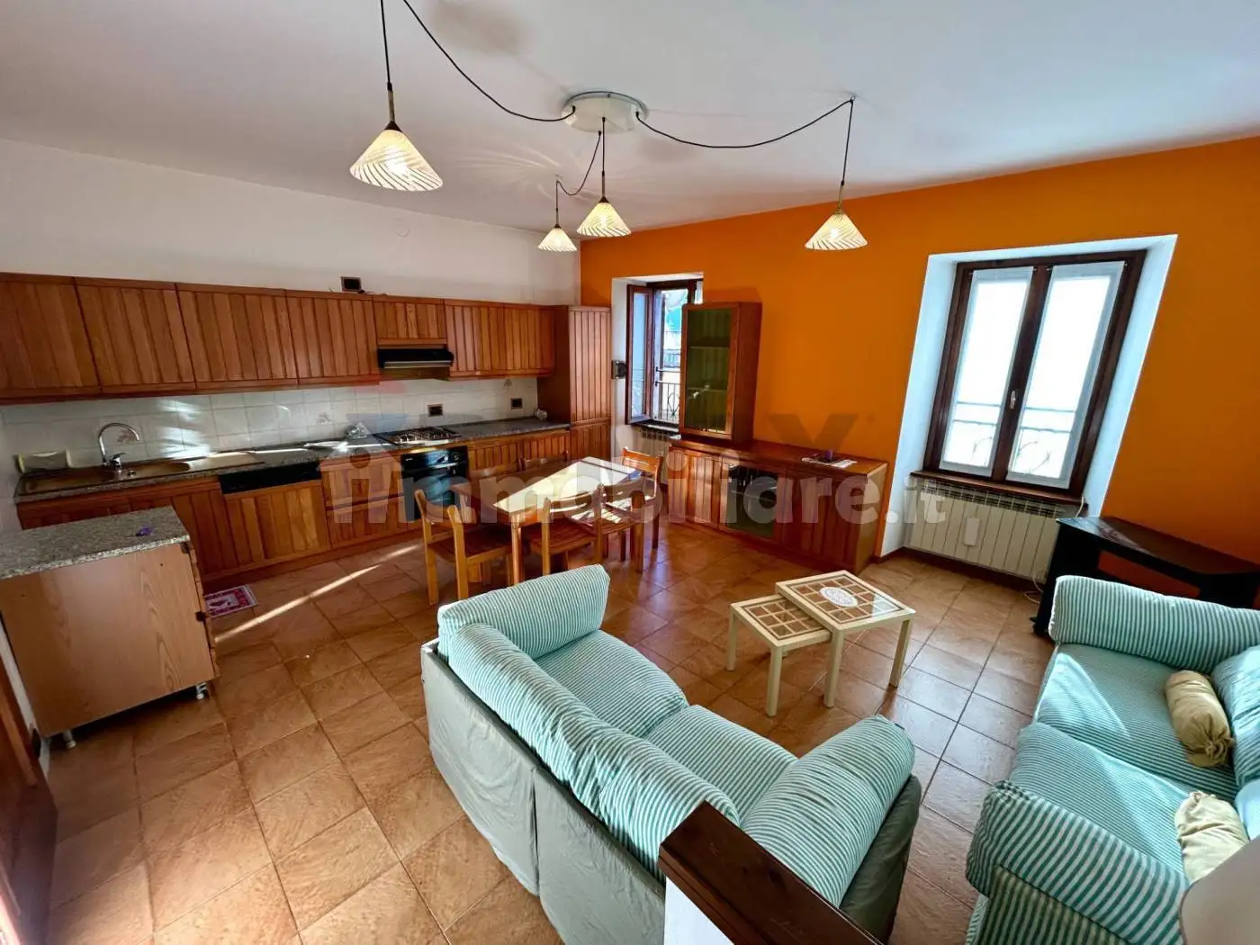 Casa indipendente in vendita a Endine Gaiano