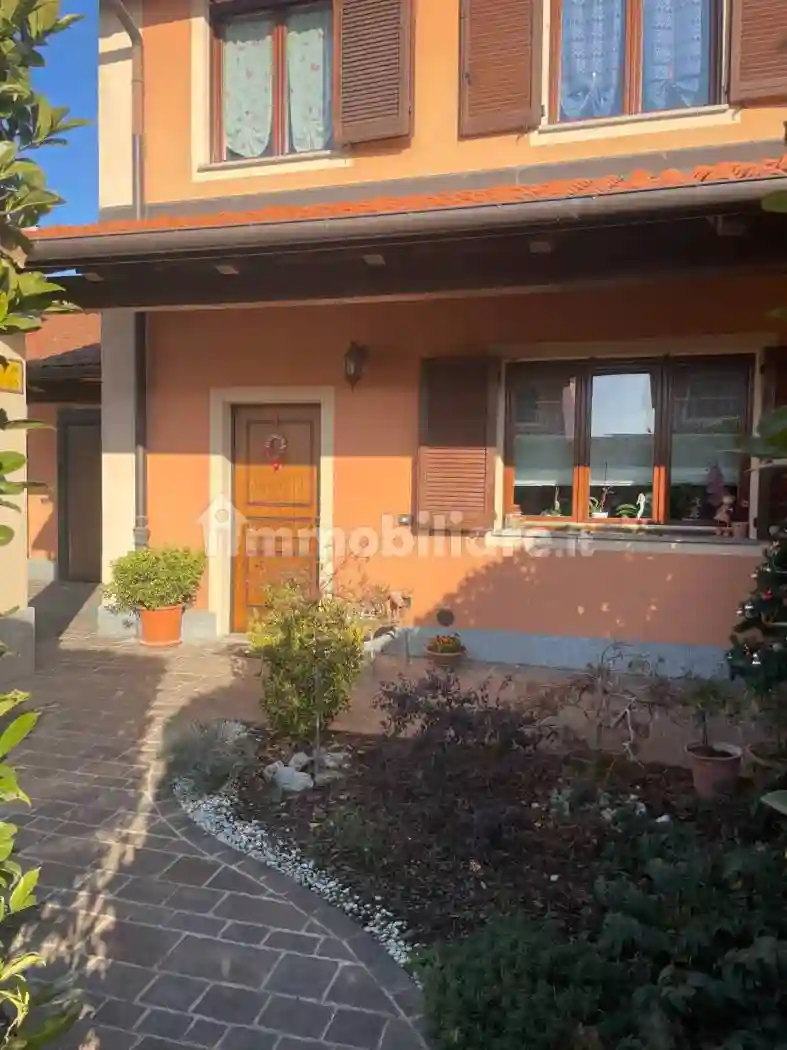 Villetta a schiera - foto 2