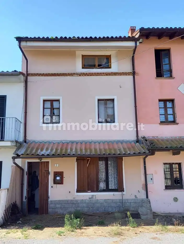 Appartamento in asta a Pieve Porto Morone