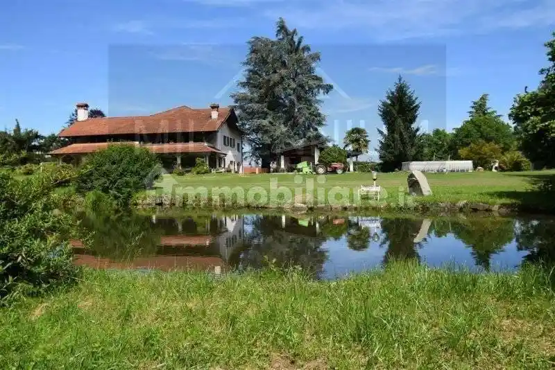 Rustico - Casale in vendita a Arona