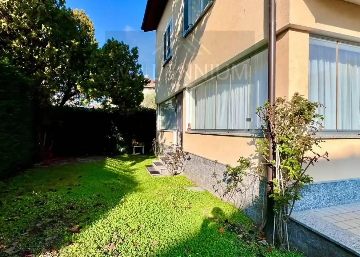 Appartamento in affitto a Arona