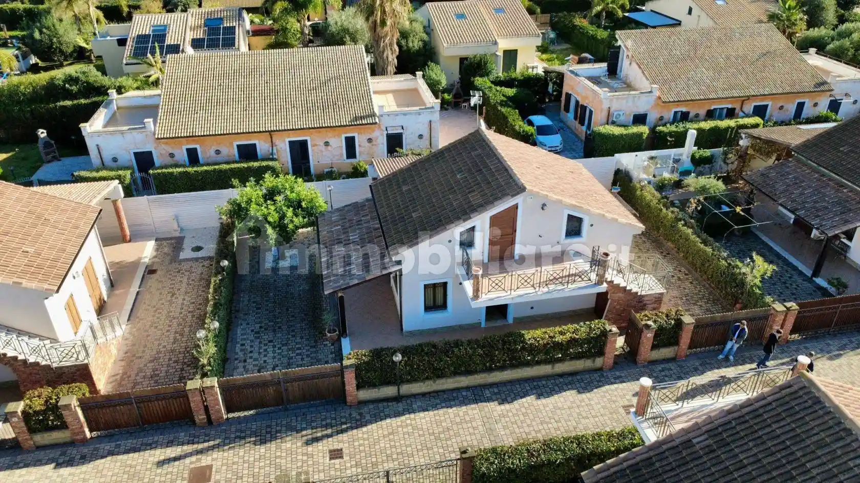 Villetta a schiera in vendita a Campofelice di Roccella