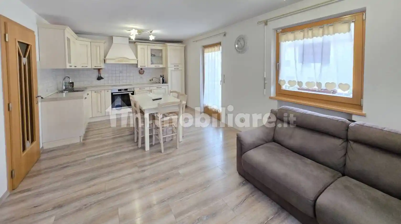 Appartamento in vendita a Monguelfo-Tesido