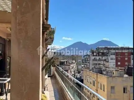 Appartamento in vendita a Napoli