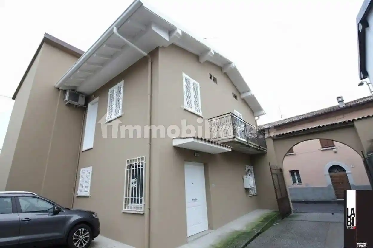 Casa indipendente in vendita a Cazzago San Martino