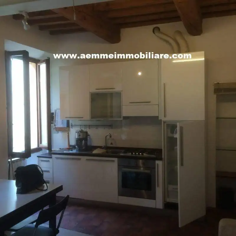 Appartamento in affitto a Poggibonsi