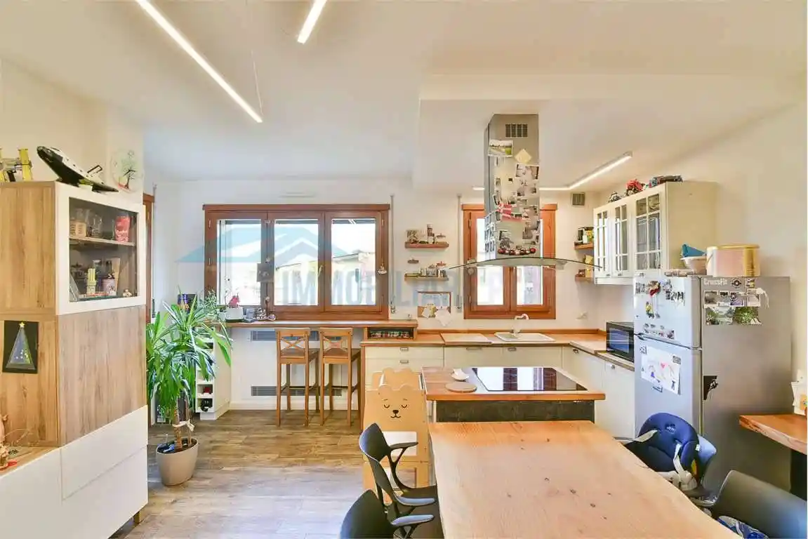 Appartamento in vendita a Biassono