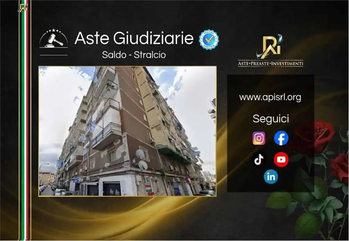 Appartamento in vendita a Napoli