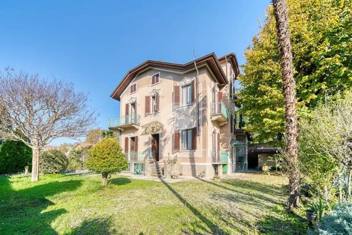 Villa in vendita a Rivoli