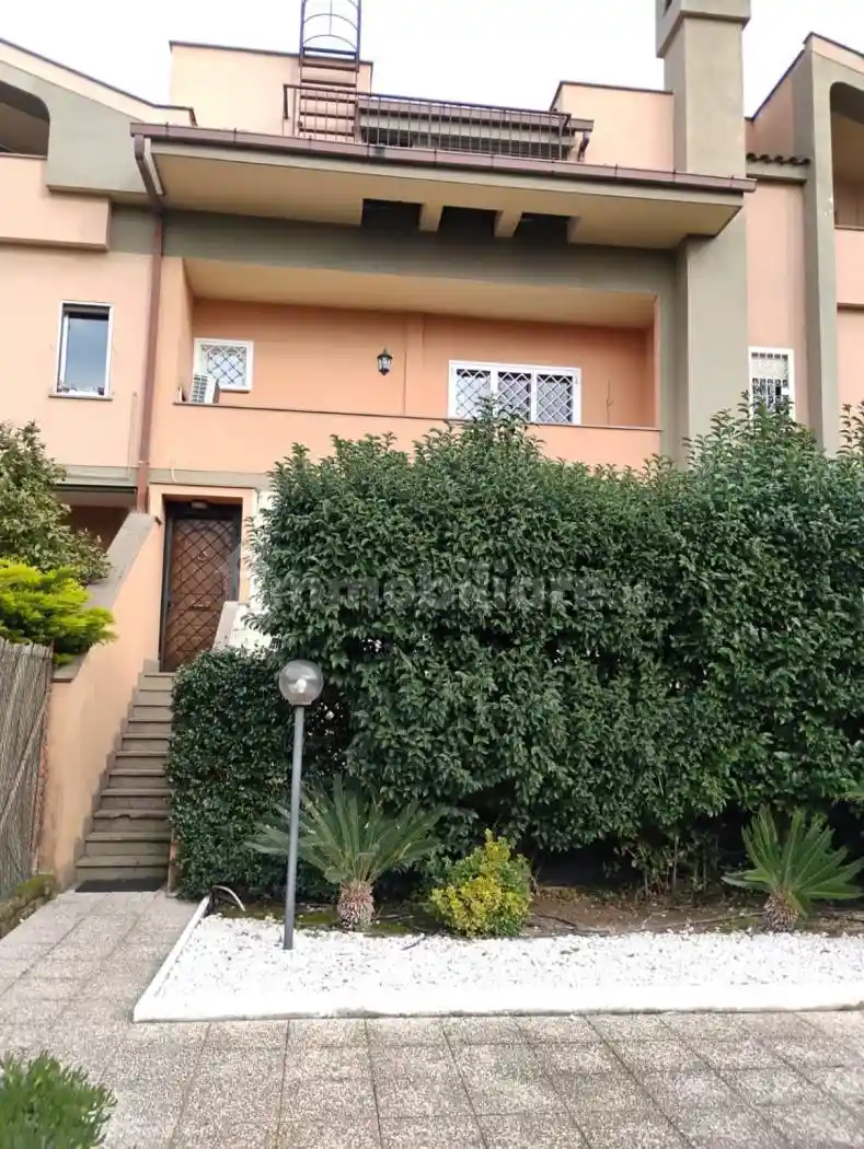 Villetta a schiera - foto 2