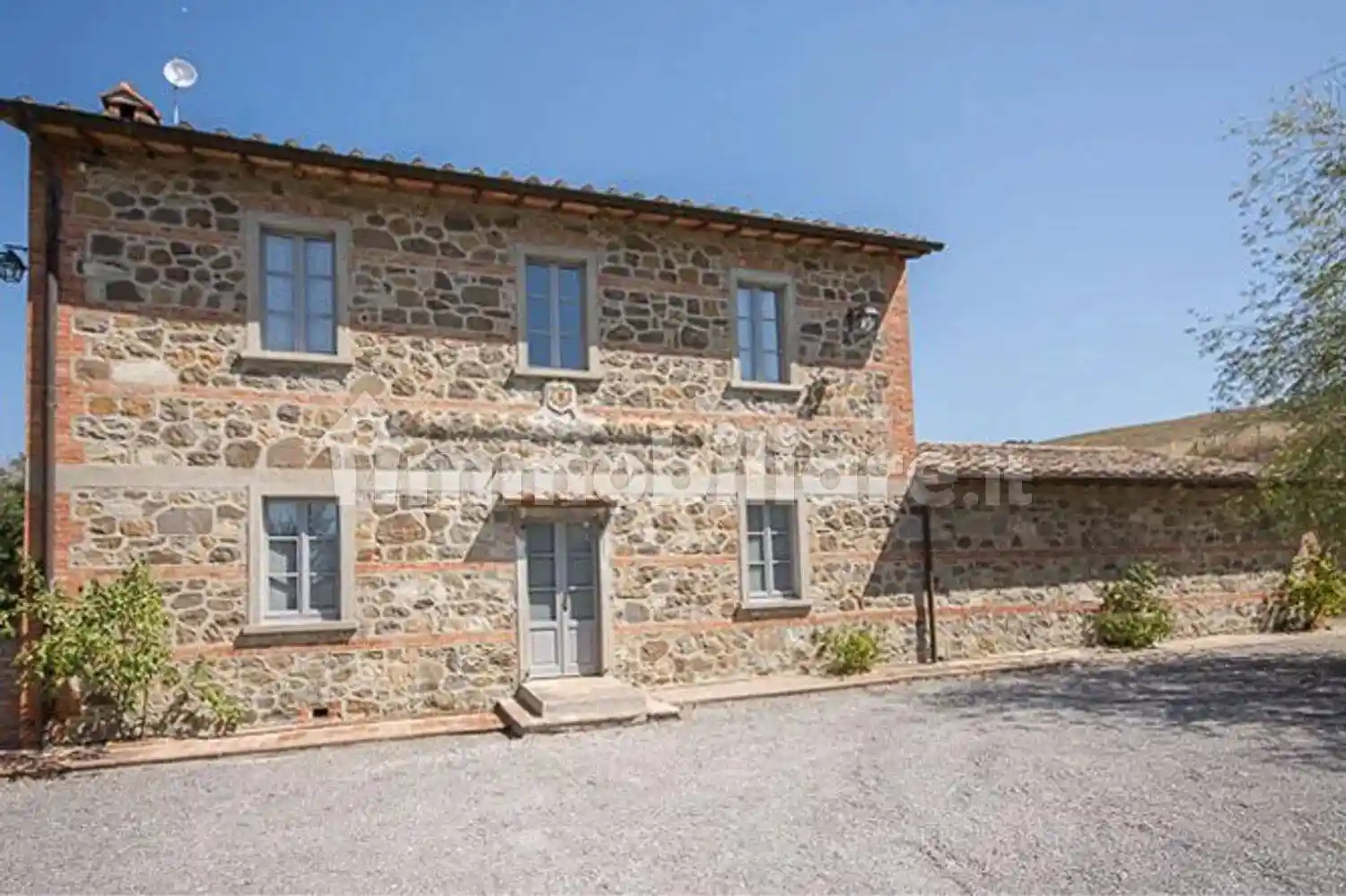 Villa unifamiliare 350 m², Sarteano - foto 2
