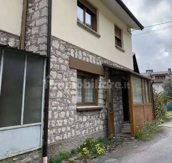 Casa indipendente in asta a Longarone