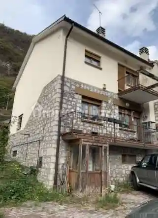 Casa indipendente all'asta via Pians, Longarone - foto 2
