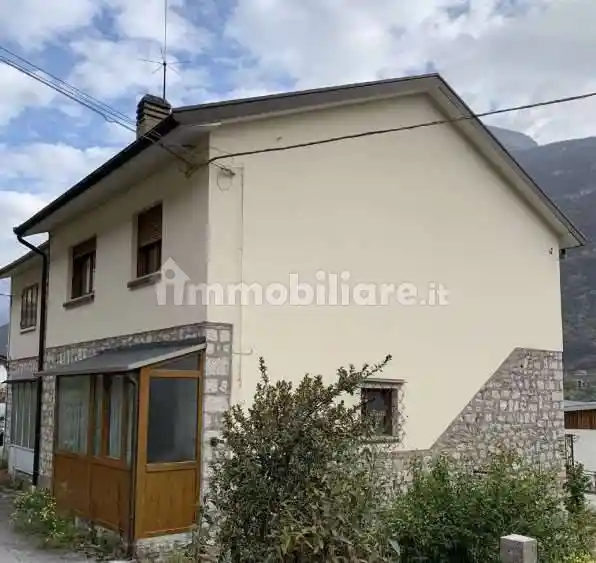 Casa indipendente all'asta via Pians, Longarone - foto 4