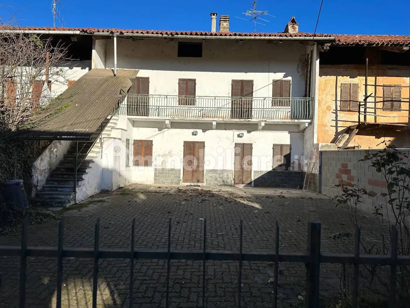 Rustico - Casale in vendita a Strambino