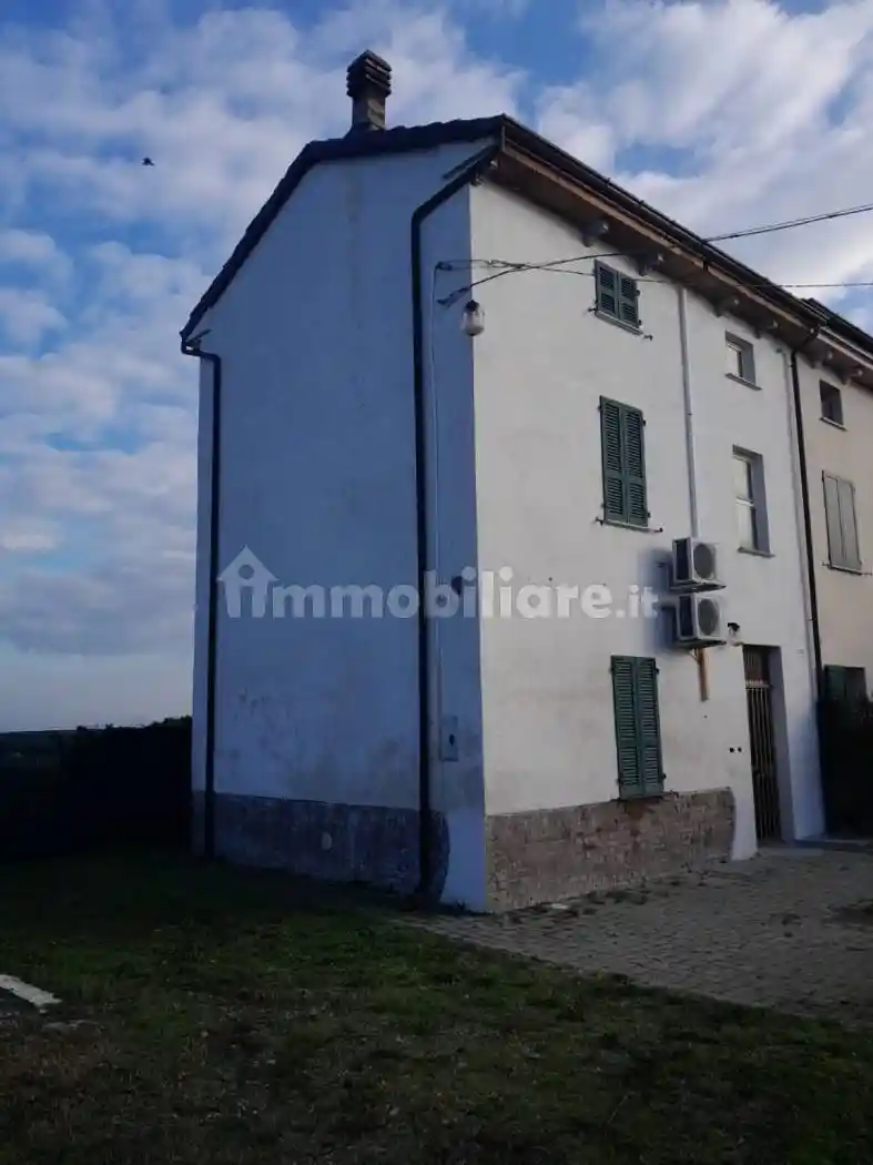 Casa indipendente in vendita a San Giorgio Piacentino