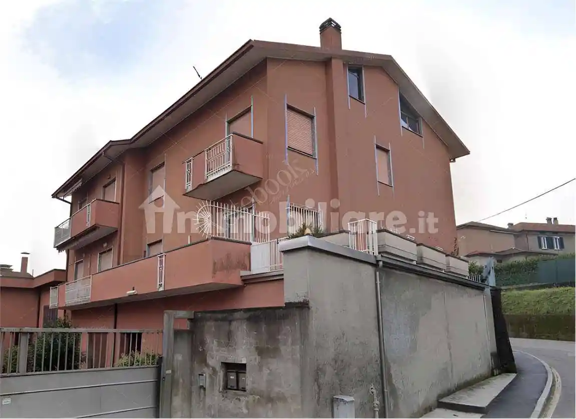 Appartamento in vendita a Casatenovo