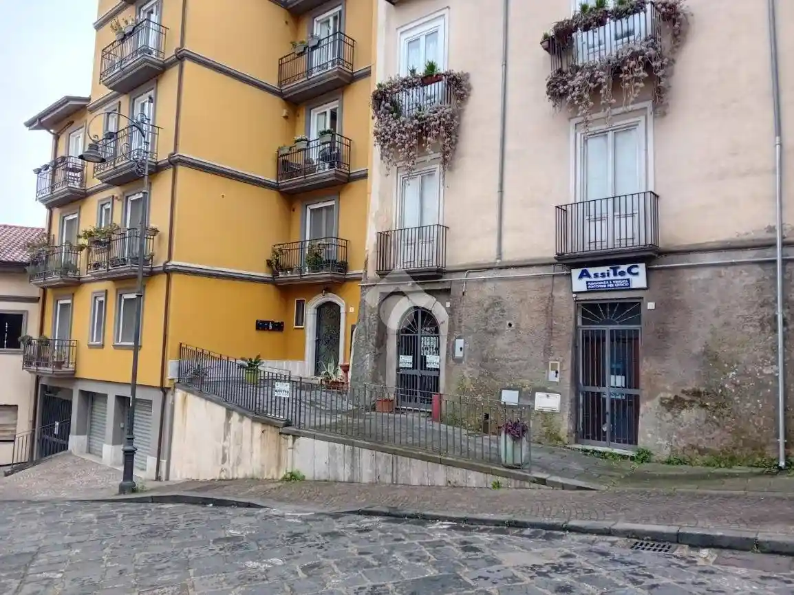 Loft via San Francesco Saverio 13, Centro Storico, Avellino - foto 2