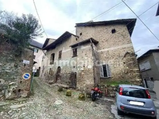 Casa indipendente in asta a Olgiate Molgora